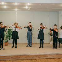 ансамблю-Vivace-Детской-музыкальной-школы-N1-были-подарены-студенческие-скрипки-5