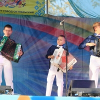 народный праздник «Уйна, гармун» («Играй, гармонь!») (1)