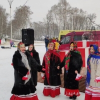 Открытие елки на Тукаева, 9 (40)
