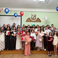 Прошёл-долгожданный-и-замечательный-праздник-выпускной-вечер-1