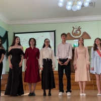 Прошёл-долгожданный-и-замечательный-праздник-выпускной-вечер-3